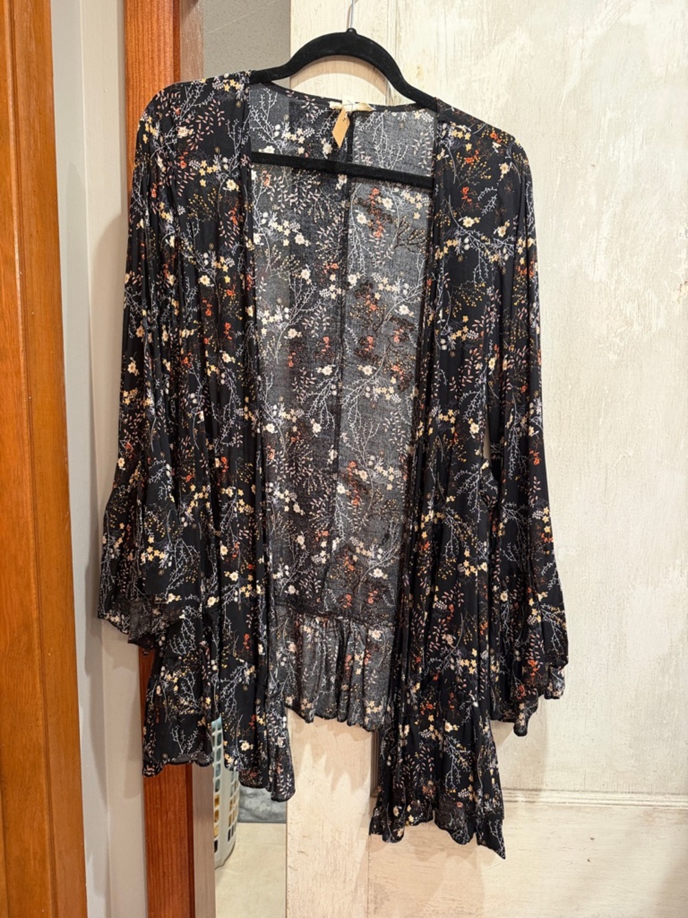 easel Black Floral Open Cardigan